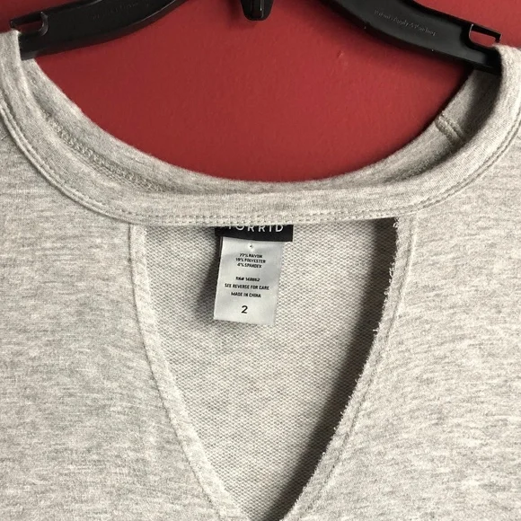 Torrid Long Sleeve Grey KeyHole Women’s Top size 2X - Picture 4 of 5